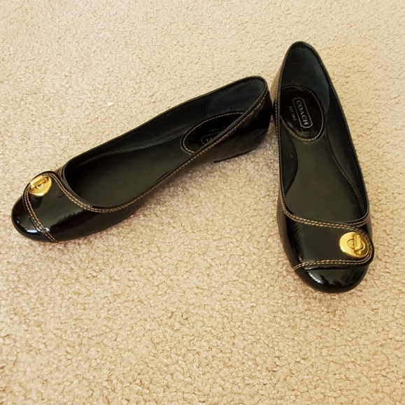 coach classic flats